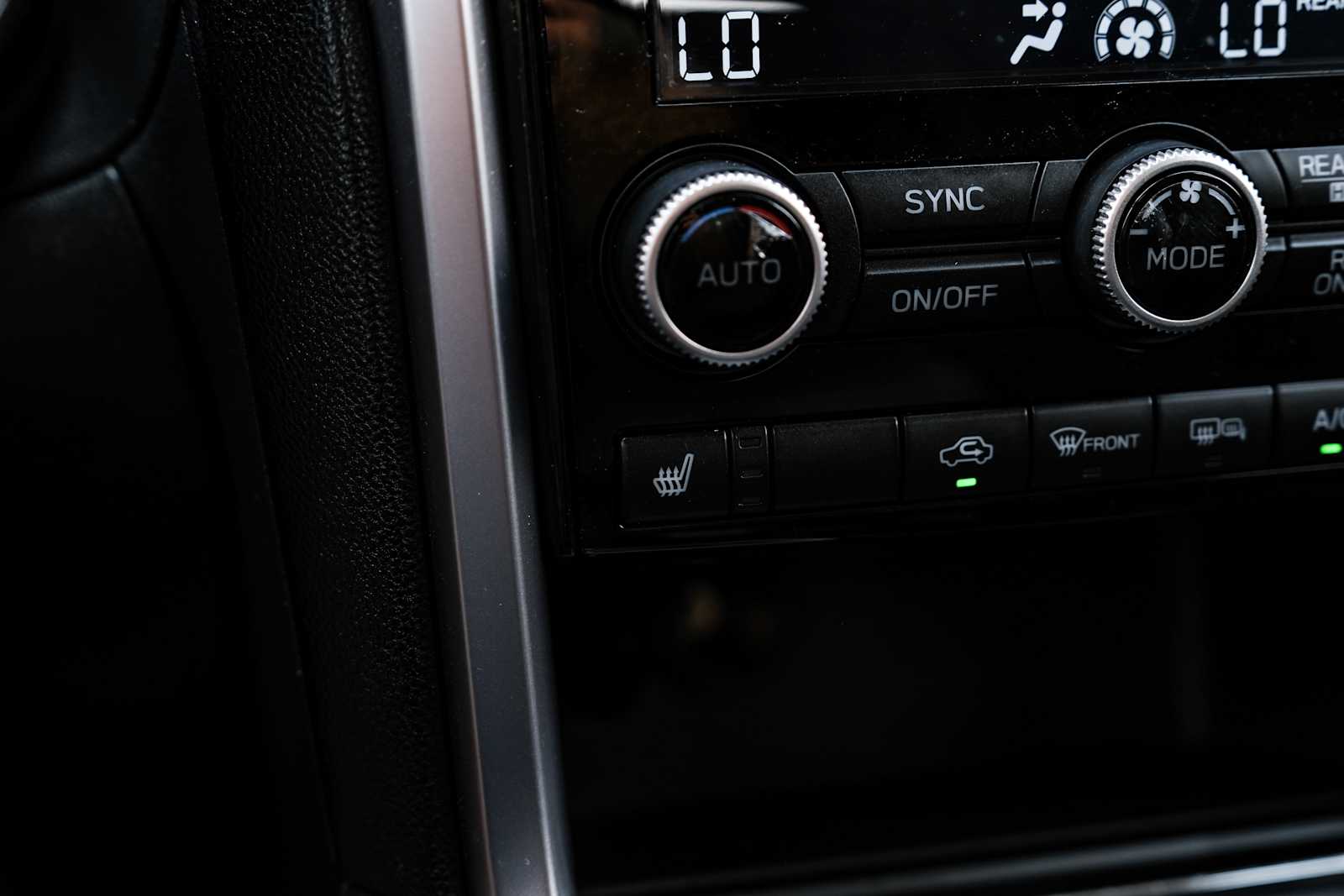 2022 Subaru Ascent Premium - Photo 23