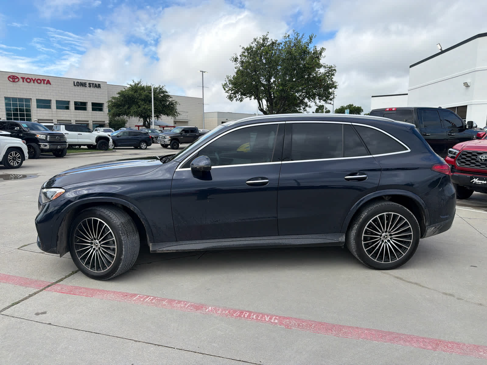 2024 Mercedes-Benz GLC GLC 300 4MATIC's photo