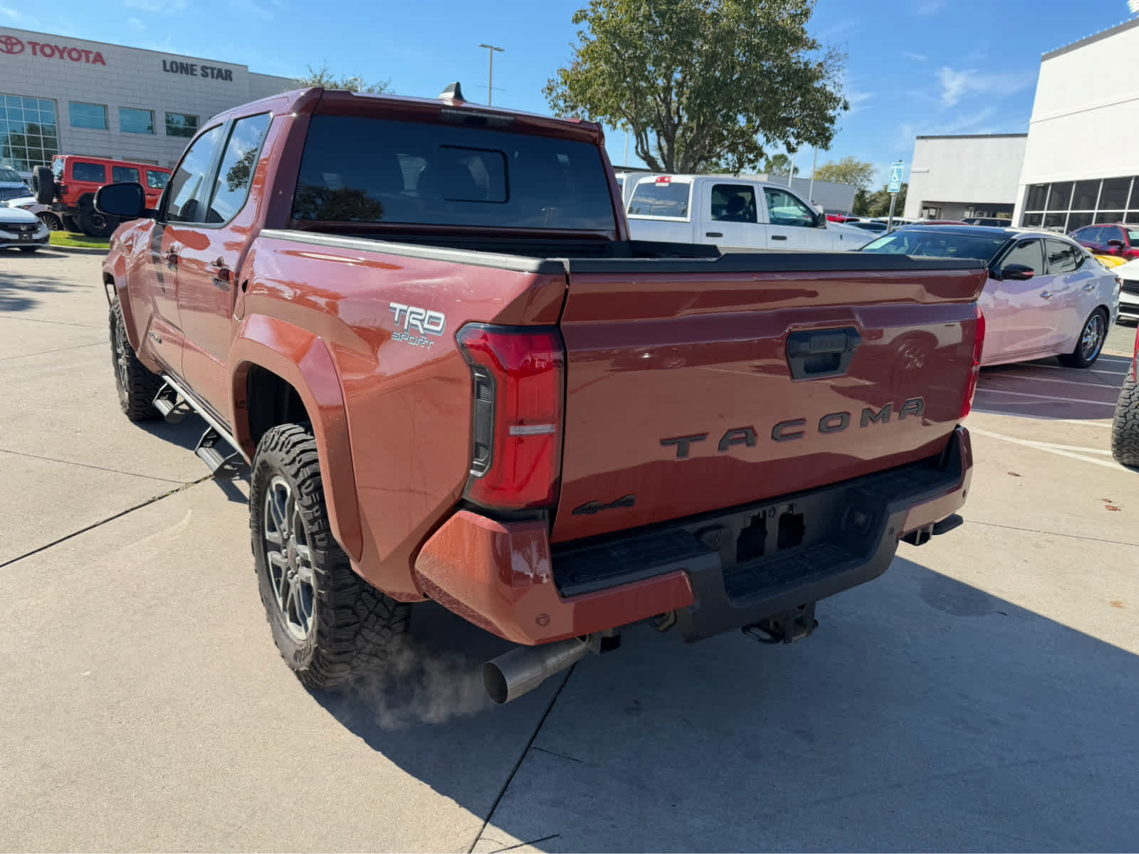 2025 Toyota Tacoma TRD Sport Double Cab photo 2