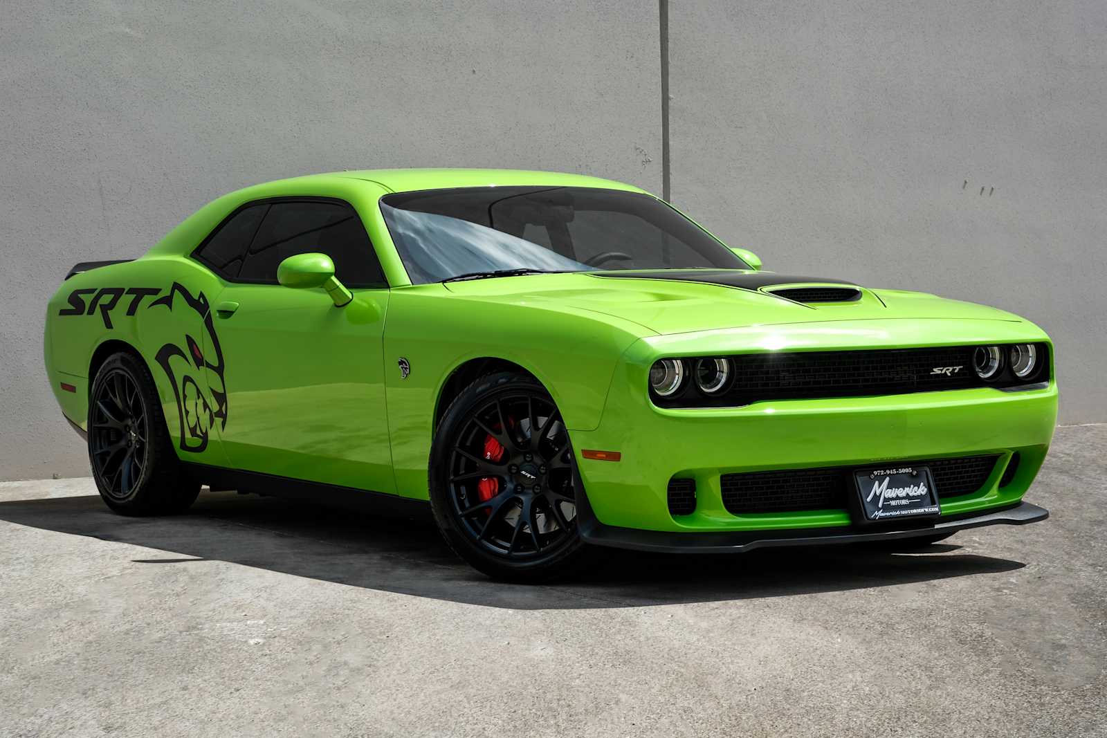 2015 Dodge Challenger SRT - Photo 6