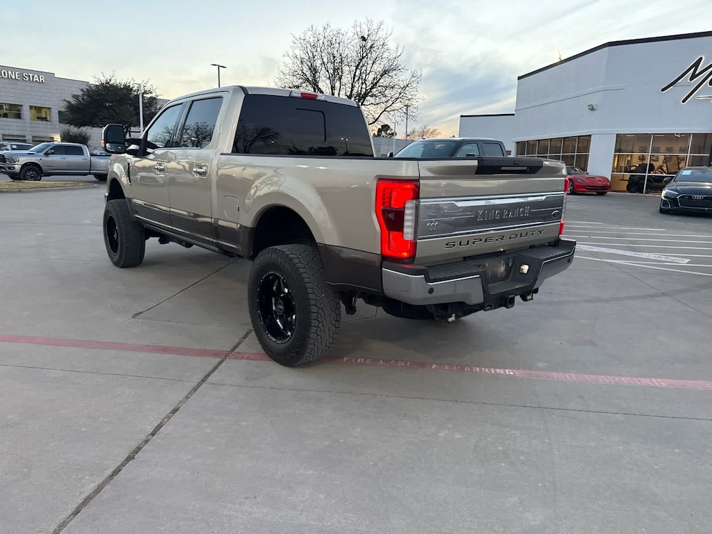 Used 2017 Ford Super Duty F-250 SRW King Ranch 4WD Crew Cab 6.75 Box Truck