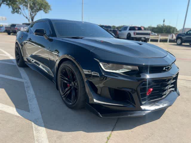 2022 Chevrolet Camaro ZL1 Coupe photo 3