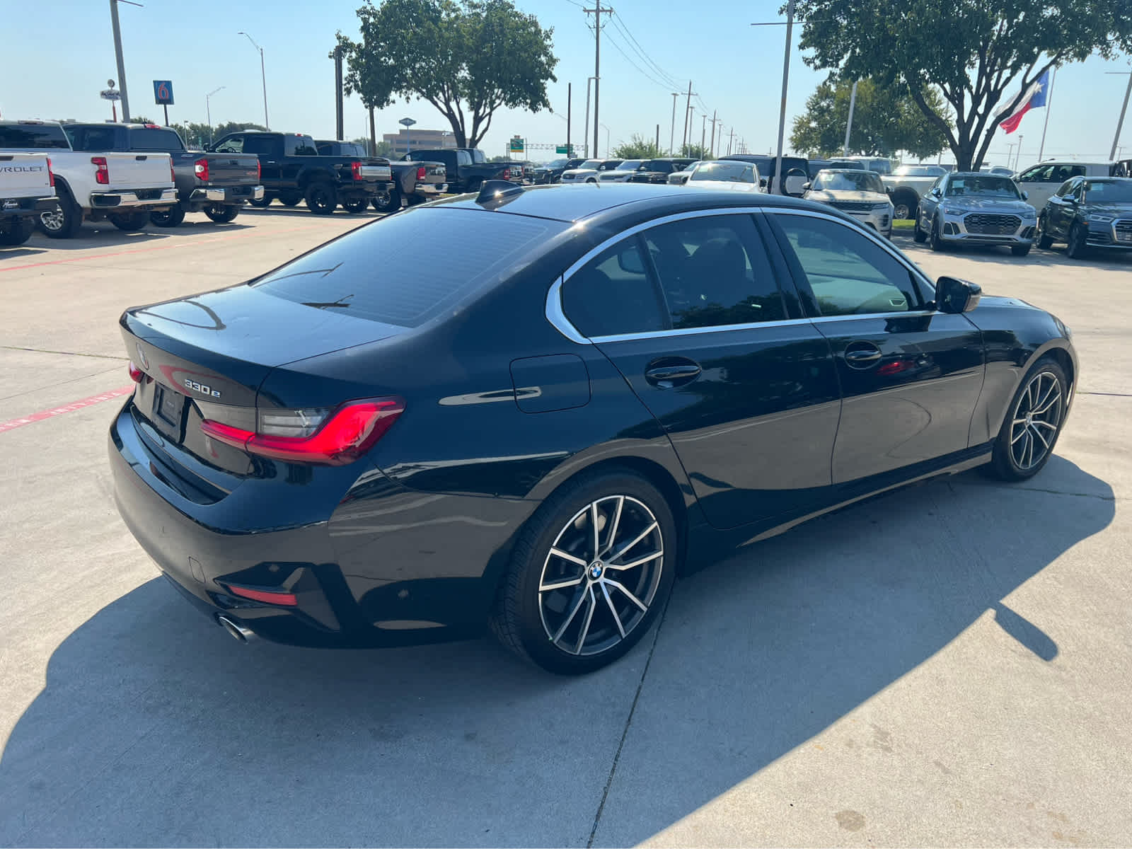 2021 Bmw 330e 3-Series photo 3