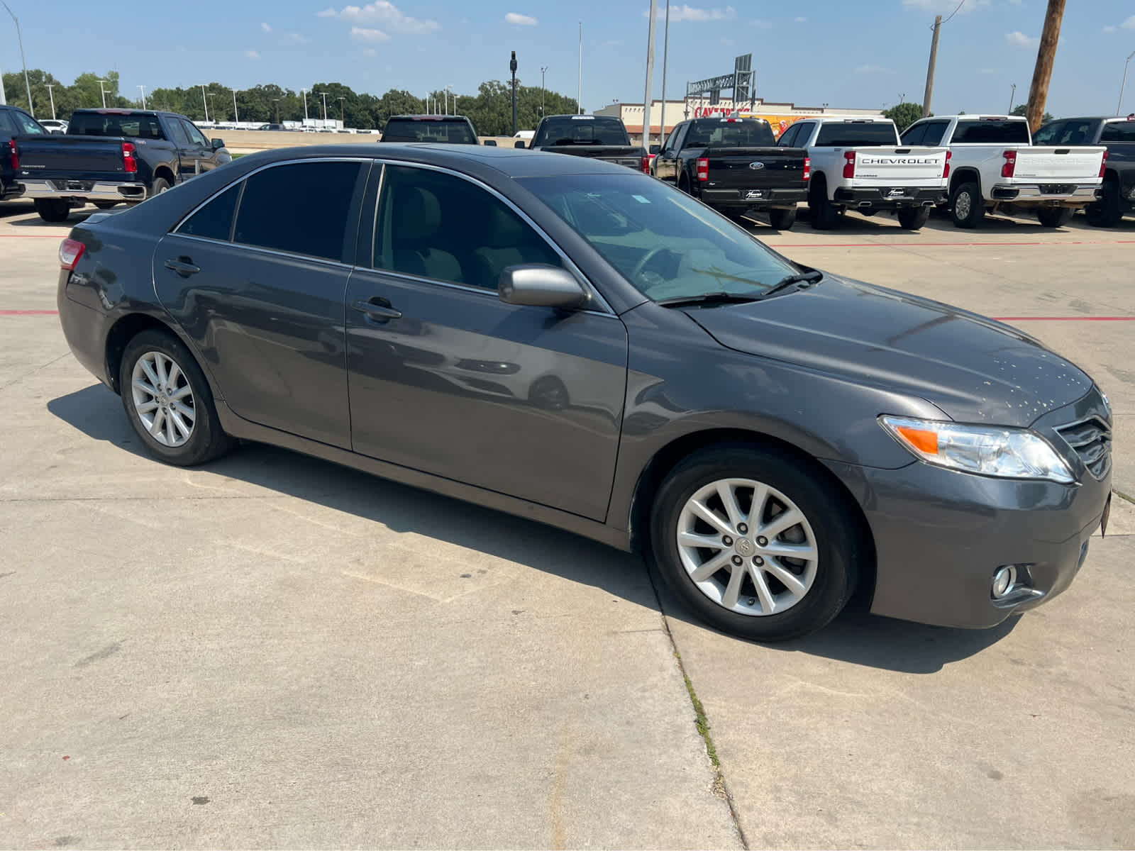 2011 Toyota Camry Base photo 4