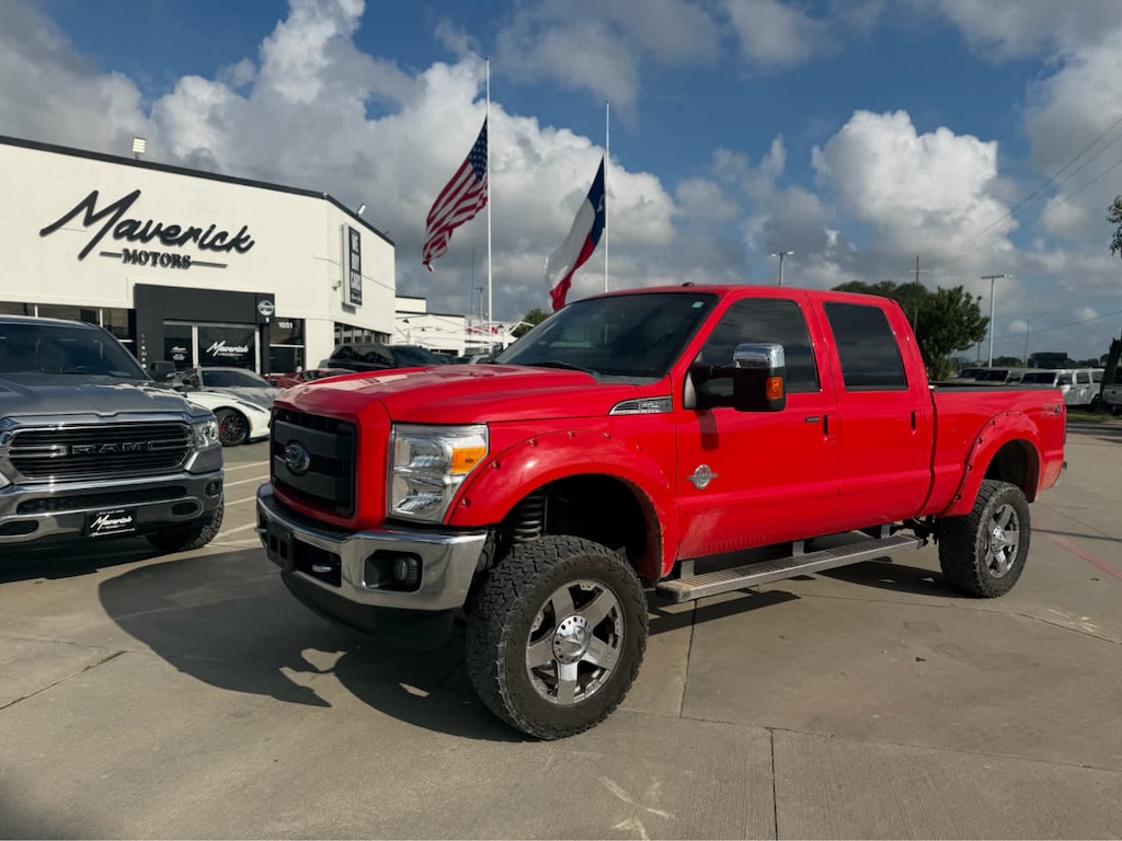 Used 2016 Ford Super Duty F-250 Pickup Lariat 4WD Crew Cab 156 Truck