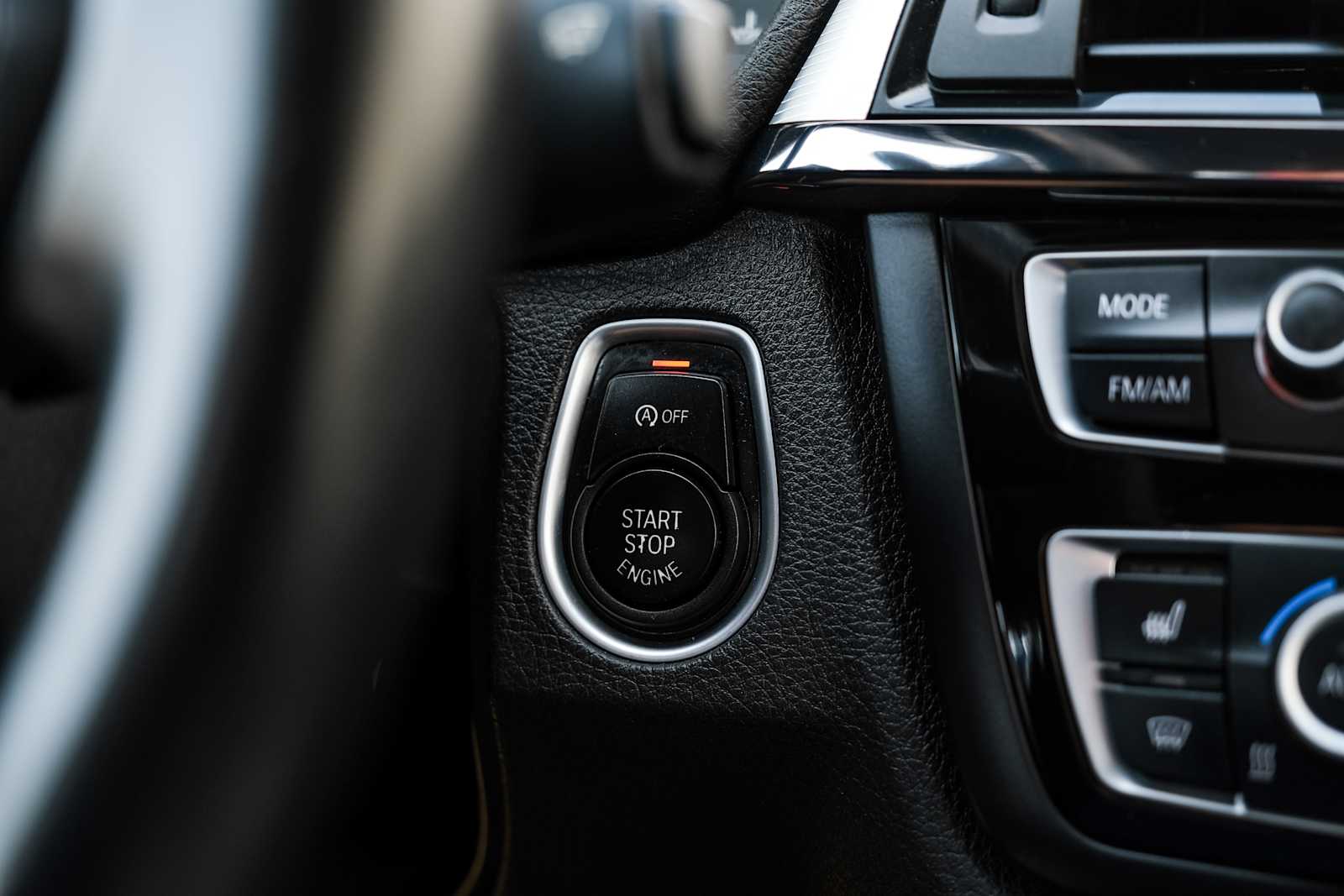 2015 BMW M3 Sedan Base - Photo 18