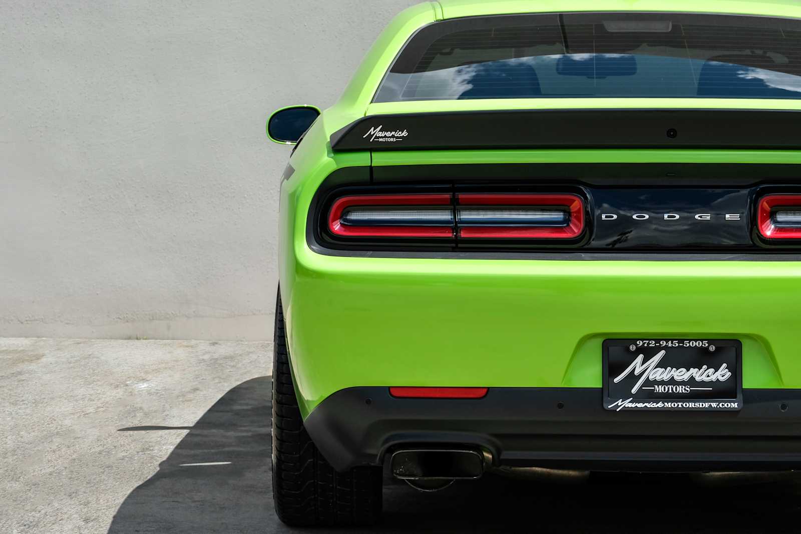 2015 Dodge Challenger SRT - Photo 37