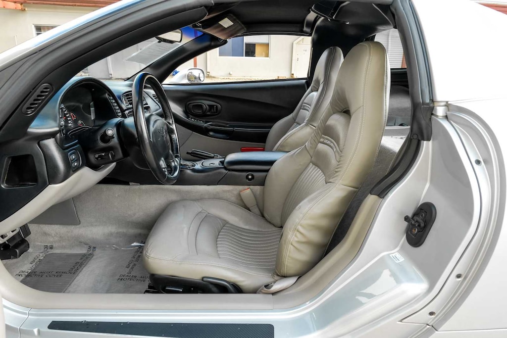 Used 2000 Chevrolet Corvette Coupe 2D Coupe