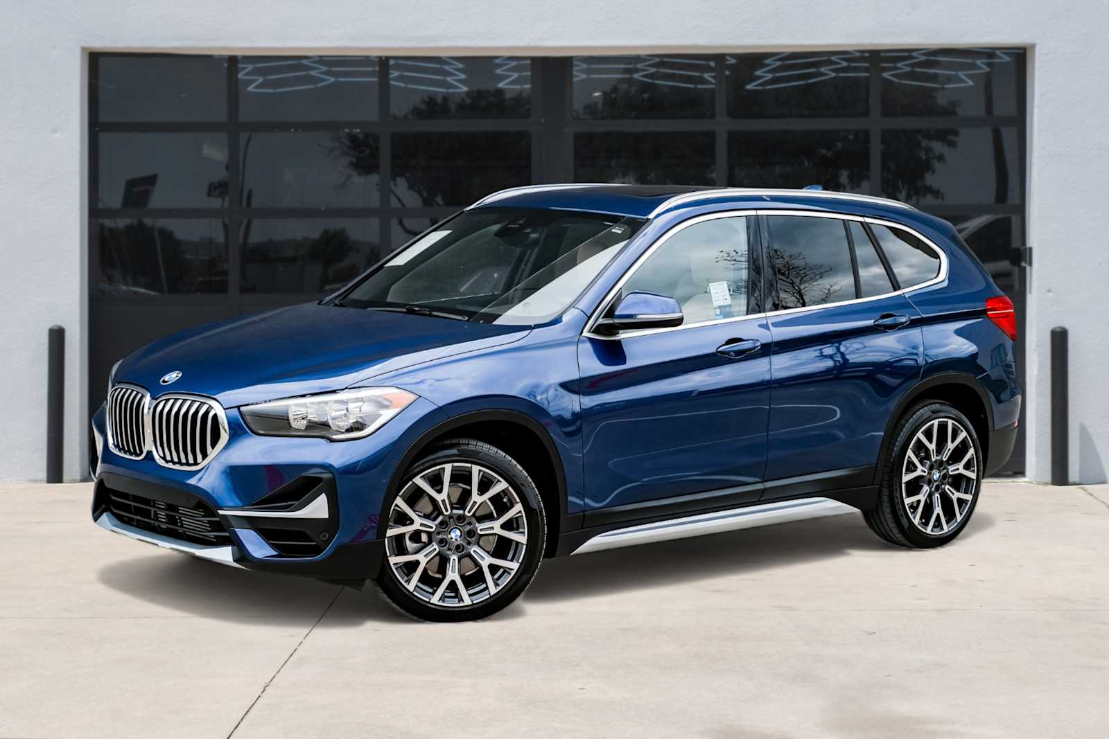 2021 BMW X1 28i