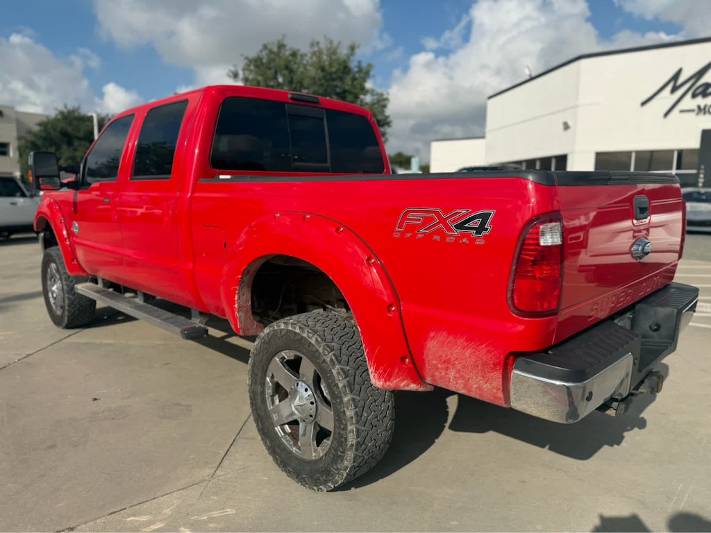 Used 2016 Ford Super Duty F-250 Pickup Lariat 4WD Crew Cab 156 Truck