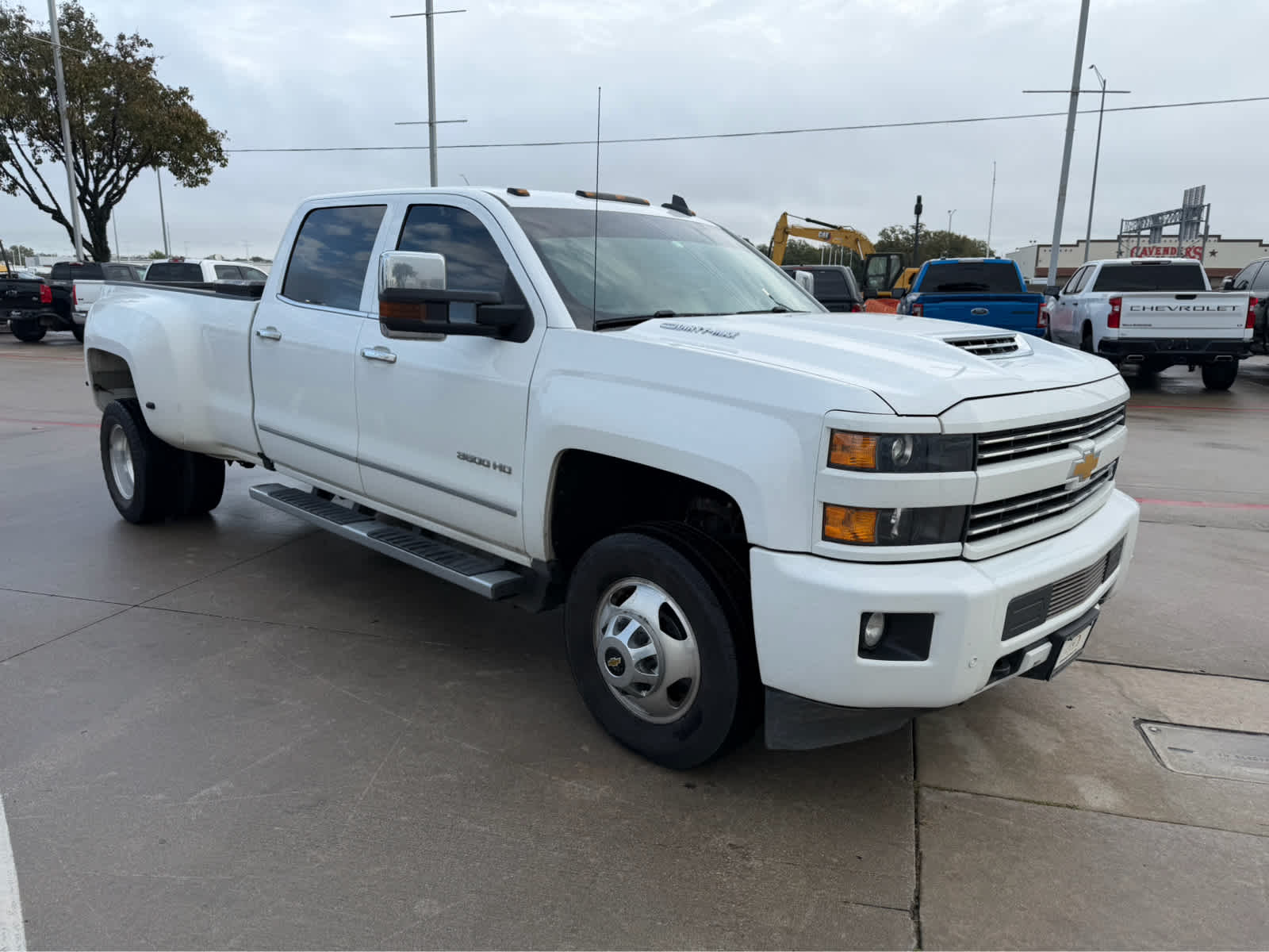 2019 Chevrolet Silverado 3500HD LTZ photo 4