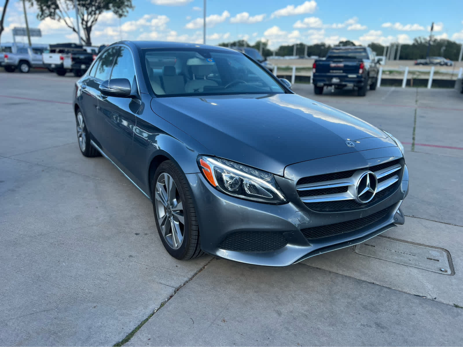 2018 Mercedes Benz C 300 photo 4