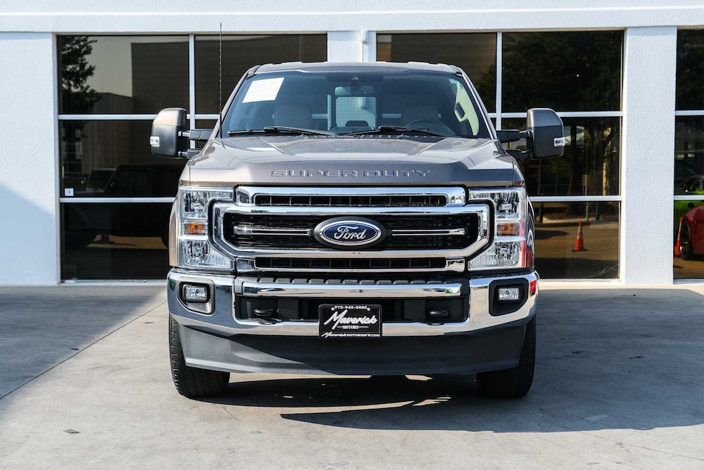 Used 2022 Ford Super Duty F-250 Pickup Lariat 4WD Crew Cab 6.75 Box Truck