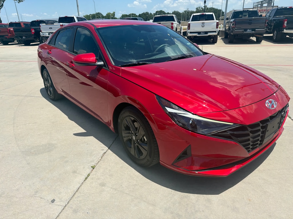 Used 2022 Hyundai Elantra SEL Sedan