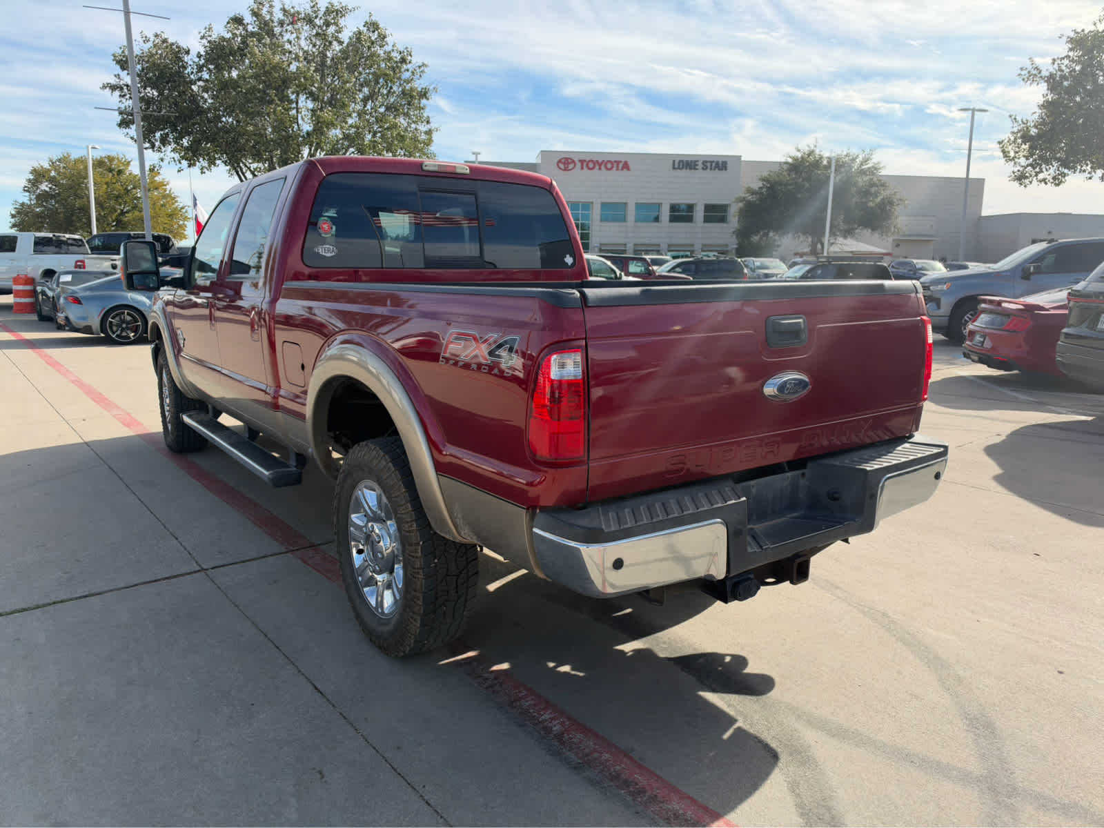 Used 2014 Ford Super Duty F-250 Pickup Lariat 4WD Crew Cab 156 Truck