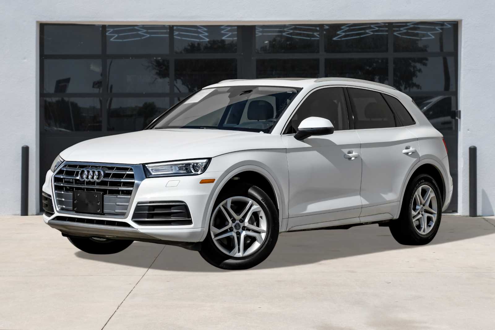 2019 Audi Q5 Premium's photo