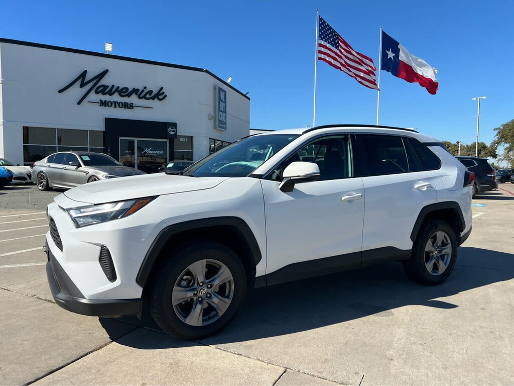 Used 2022 Toyota RAV4 XLE SUV