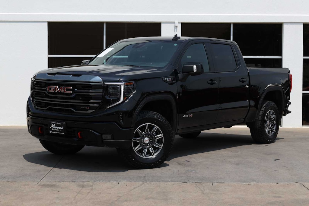 Used 2024 GMC Sierra 1500 AT4 4WD Crew Cab 157 Truck