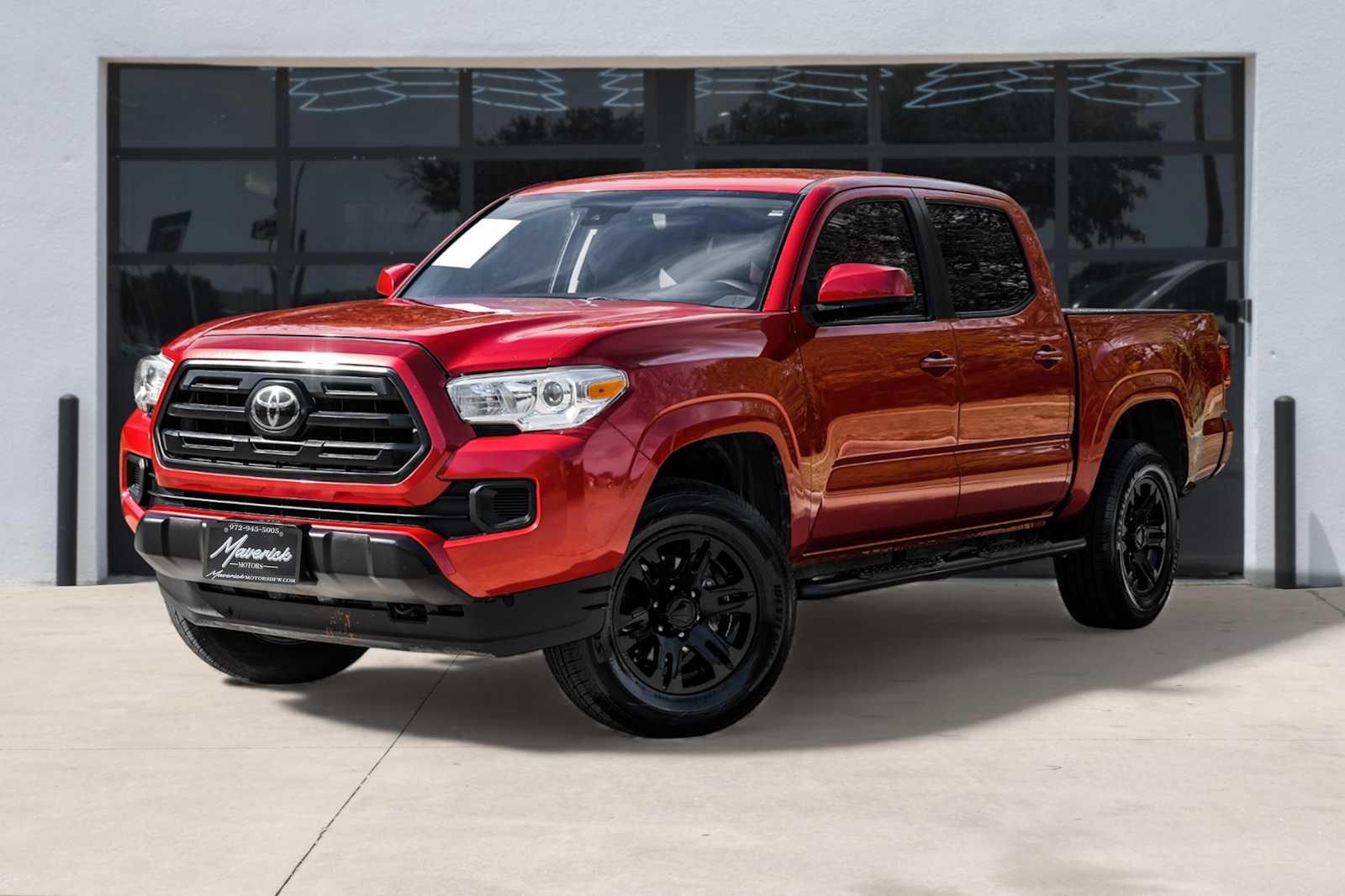 2018 Toyota Tacoma SR's photo