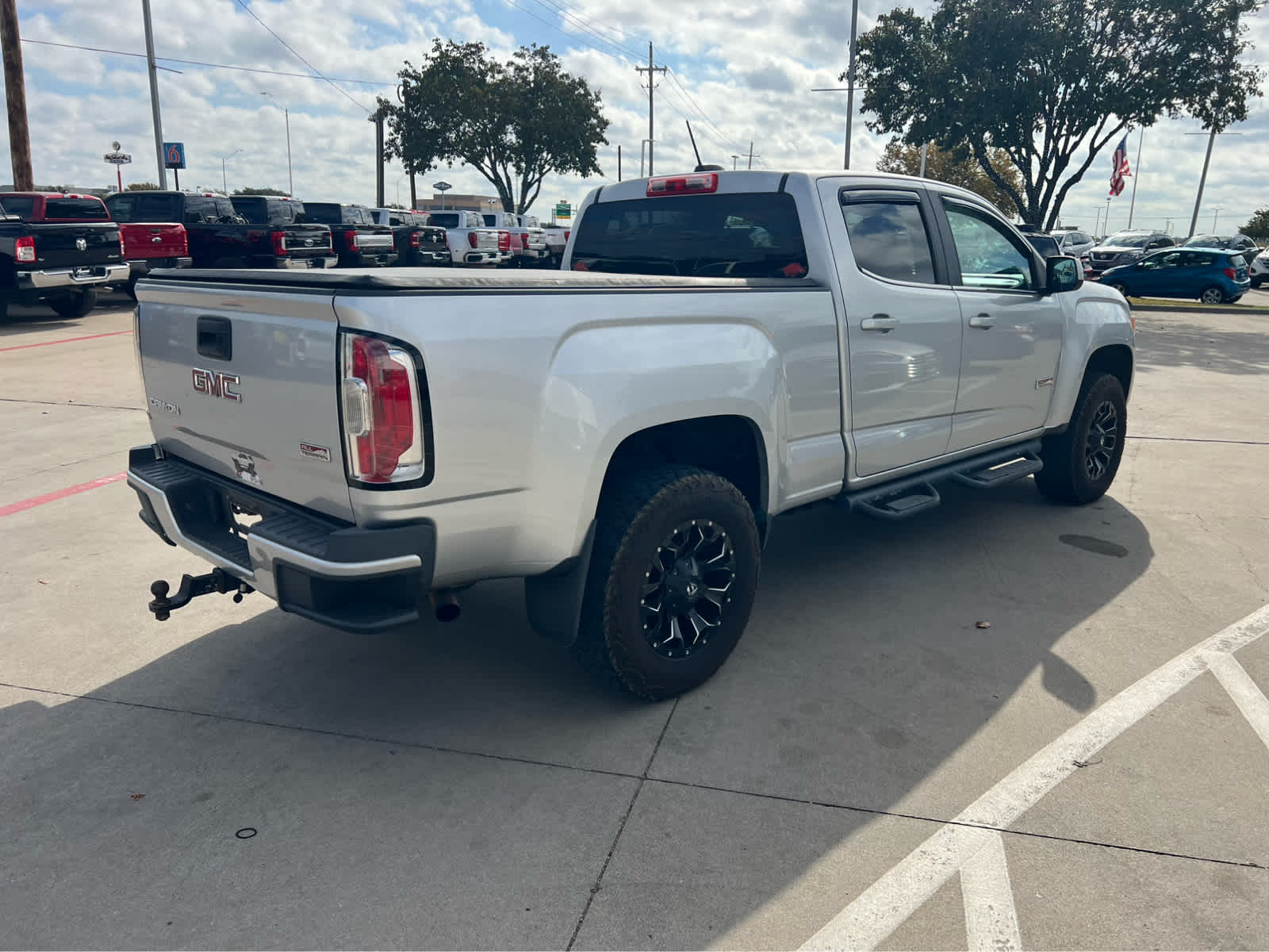 2015 Gmc Canyon SLE photo 2