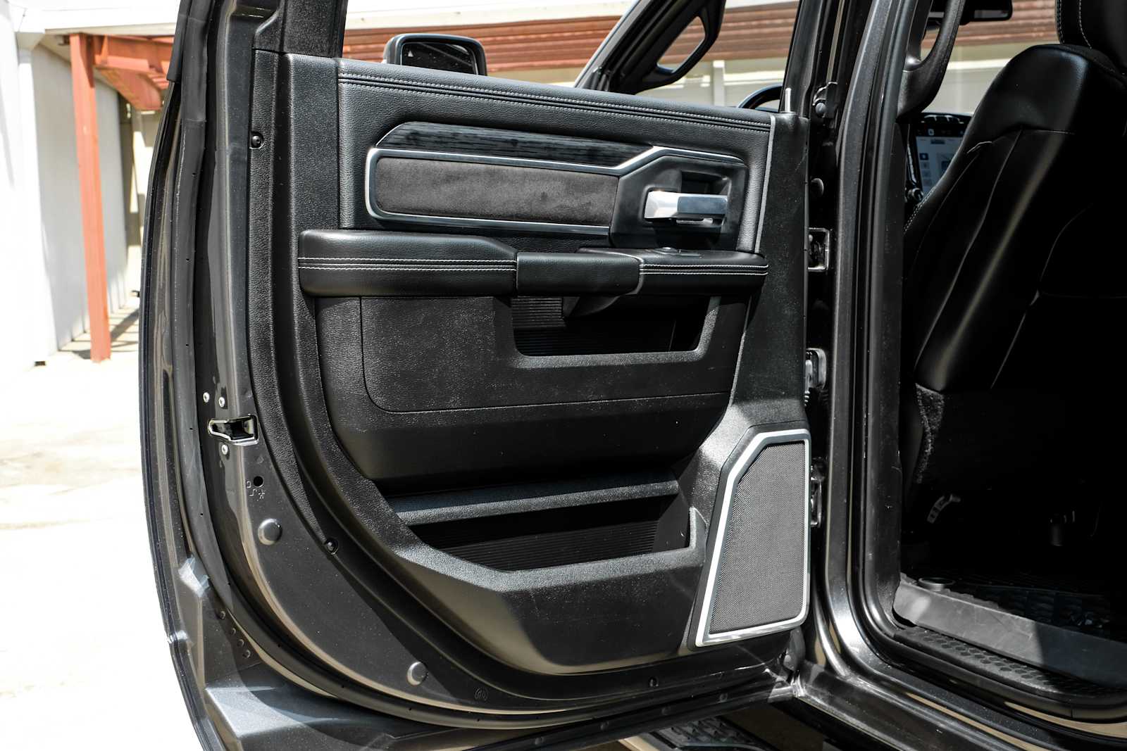 2024 RAM Ram 3500 Pickup Laramie - Photo 39