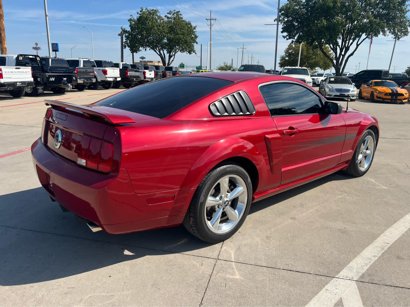 2008 Ford Mustang GT Deluxe photo 2