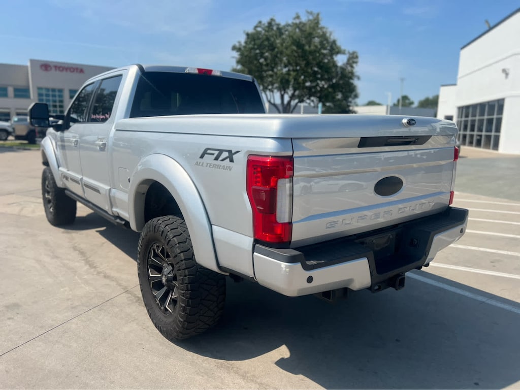 Used 2019 Ford Super Duty F-250 SRW Lariat 4WD Crew Cab 6.75 Box 4WD Crew Cab 6.75 Box