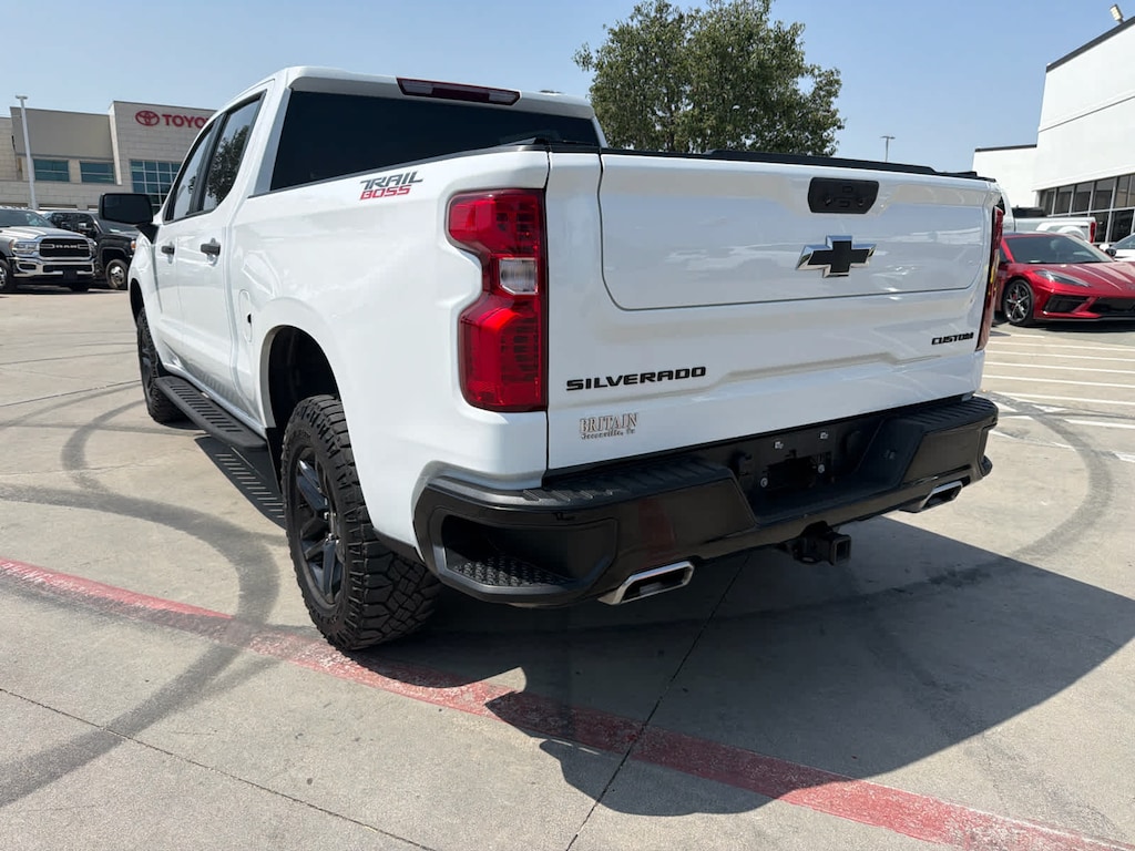 Used 2022 Chevrolet Silverado 1500 Custom Trail Boss 4WD Crew Cab 147 Truck