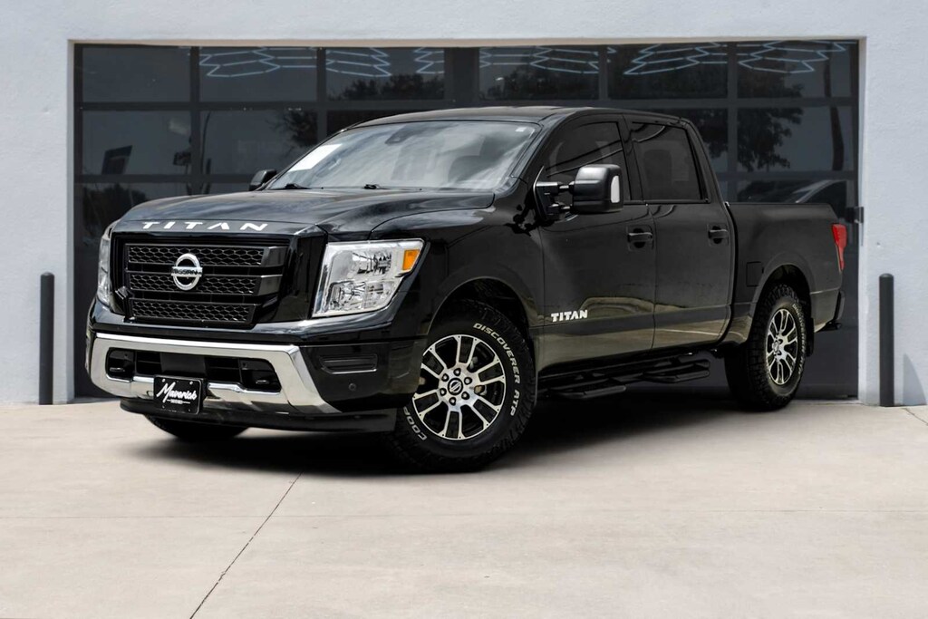 Used 2022 Nissan Titan SV 4x2 Crew Cab Truck