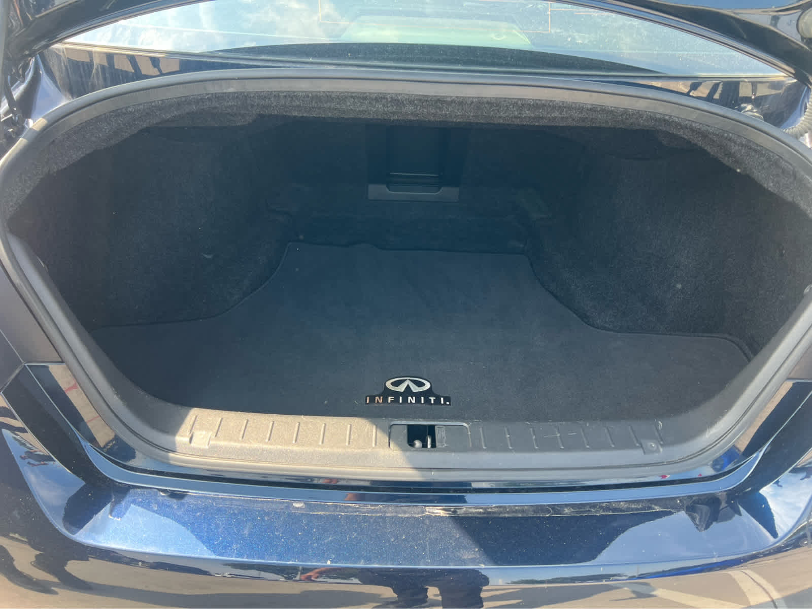 2016 Infiniti Q70L photo 3