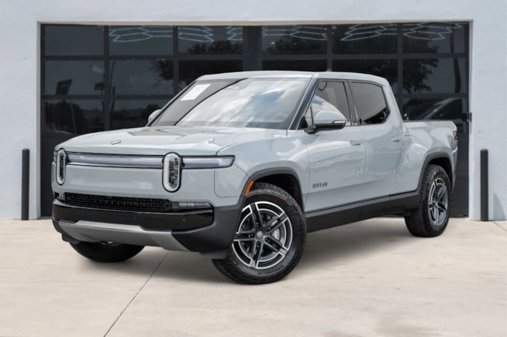 Used 2025 Rivian R1T Adventure Dual-Motor Standard Pack Dual-Motor Standard Pack