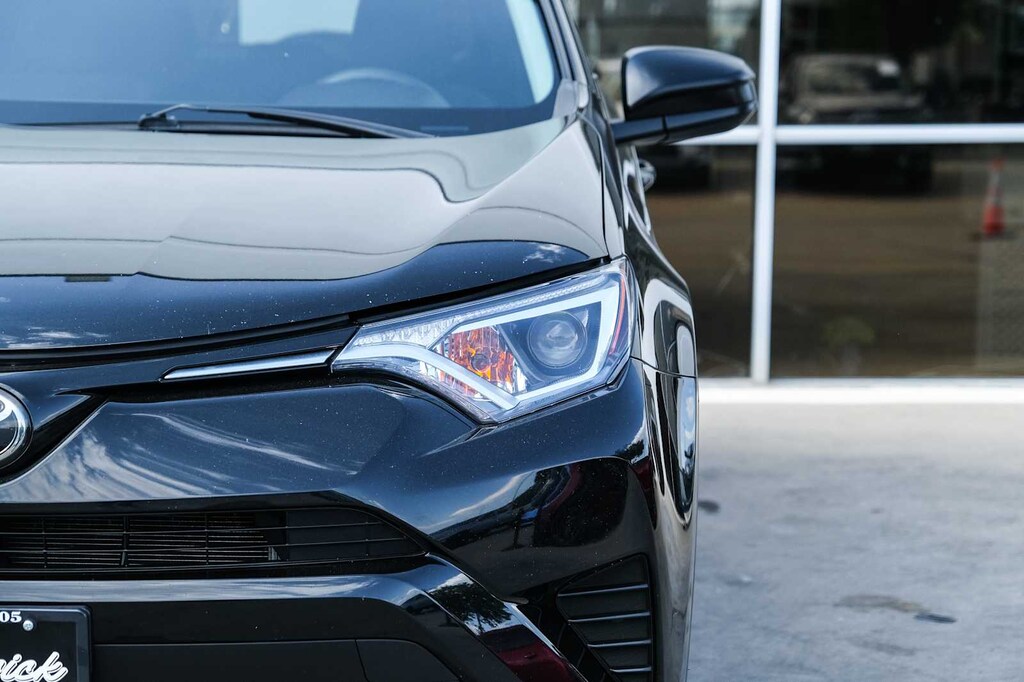 Used 2018 Toyota RAV4 LE SUV