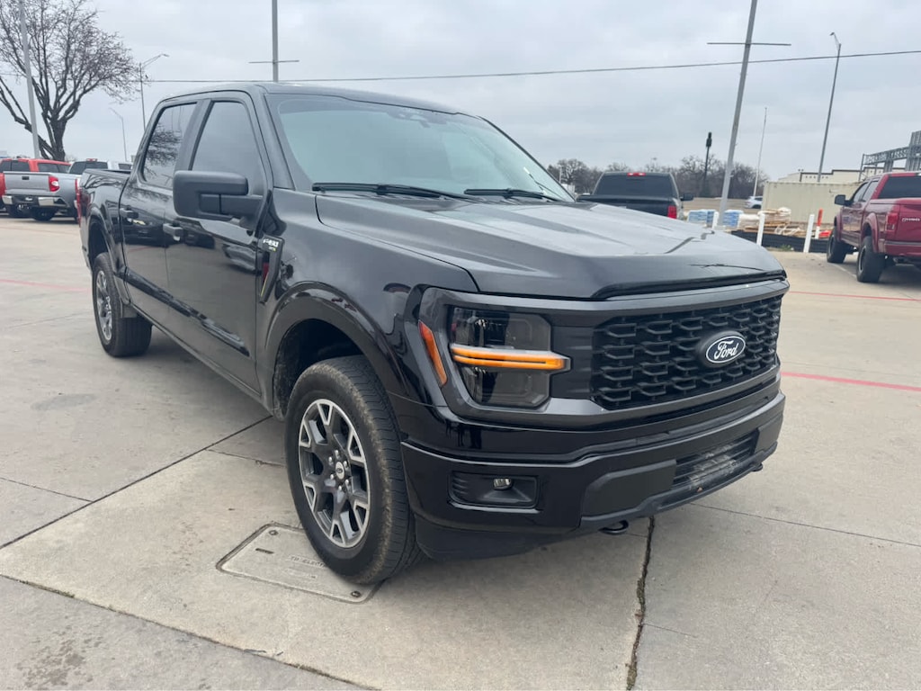 Used 2025 Ford F-150 STX 4WD Supercrew 5.5 Box Truck