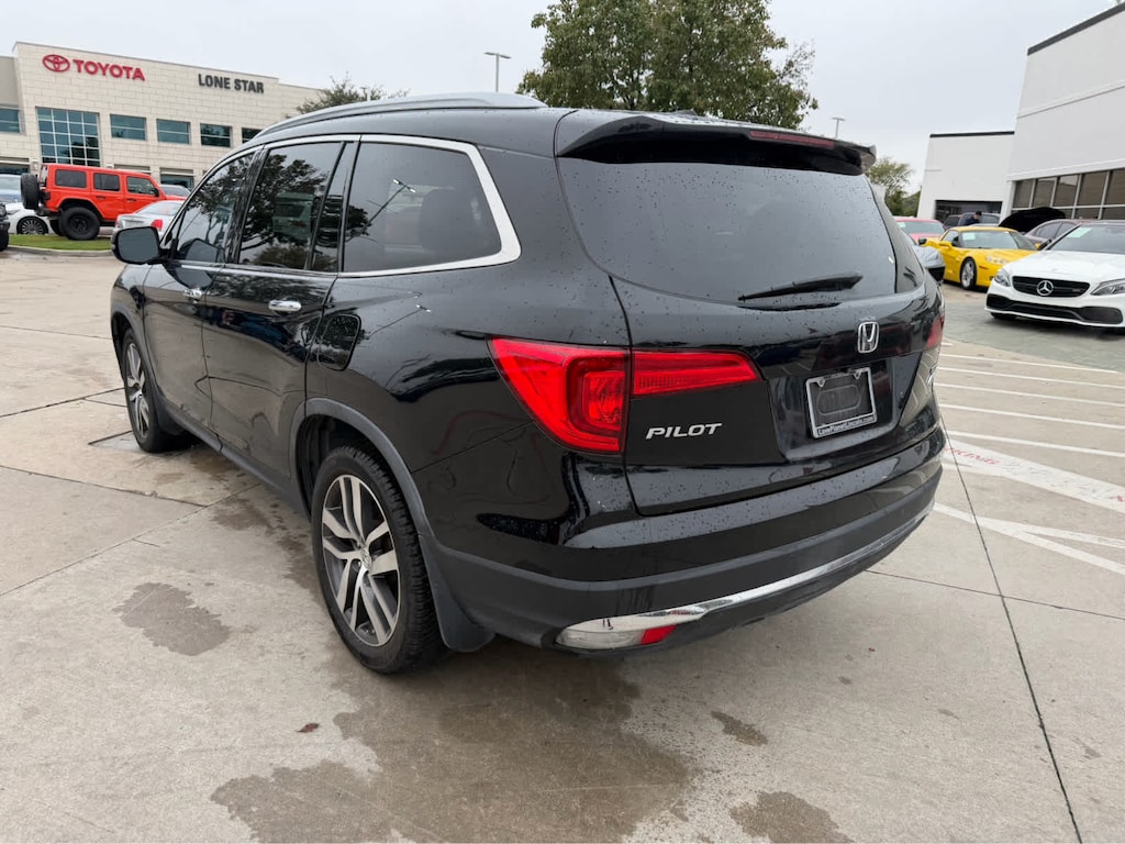 Used 2017 Honda Pilot Touring SUV