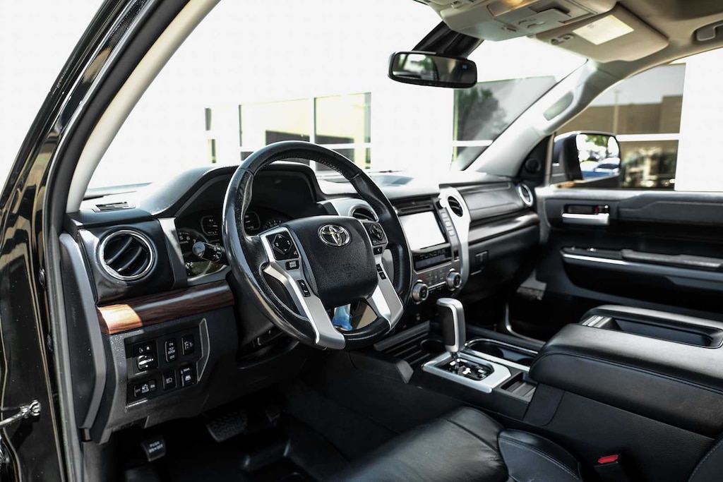 Used 2018 Toyota Tundra Limited Crewmax 5.5 Bed 5.7L (Natl) Truck