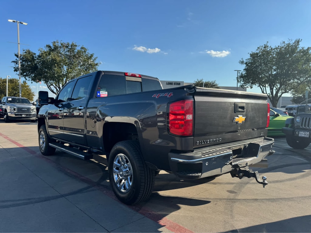 Used 2016 Chevrolet Silverado 2500HD LTZ 4WD Crew Cab 153.7 Truck