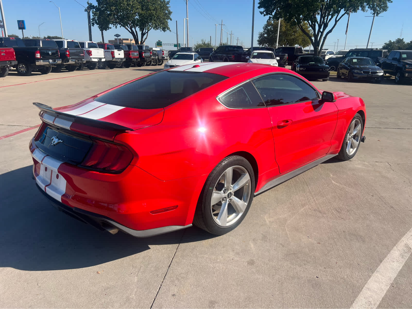2019 Ford Mustang EcoBoost Premium photo 3