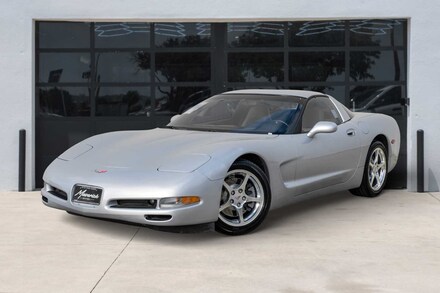 2000 Chevrolet Corvette Coupe 2D Coupe