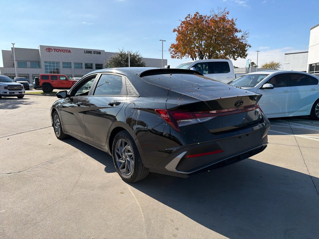 Used 2024 Hyundai Elantra SEL Sedan