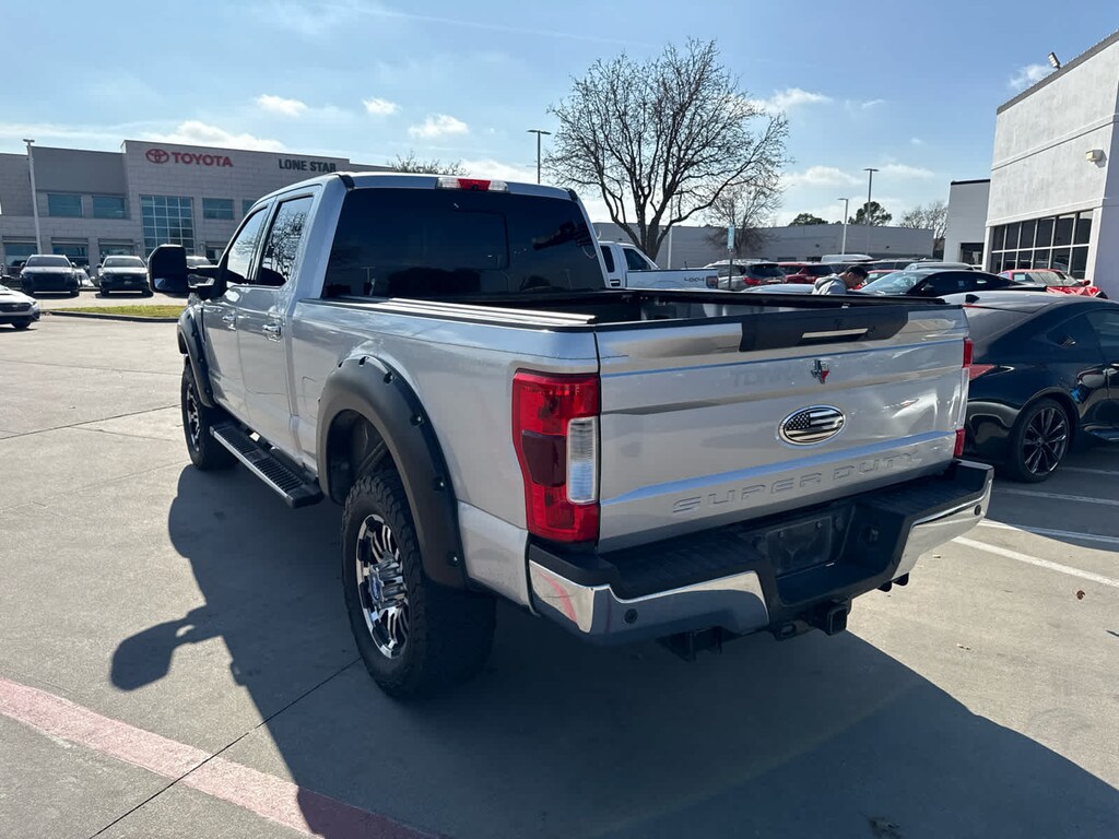 Used 2019 Ford Super Duty F-250 SRW Lariat 4WD Crew Cab 6.75 Box Truck