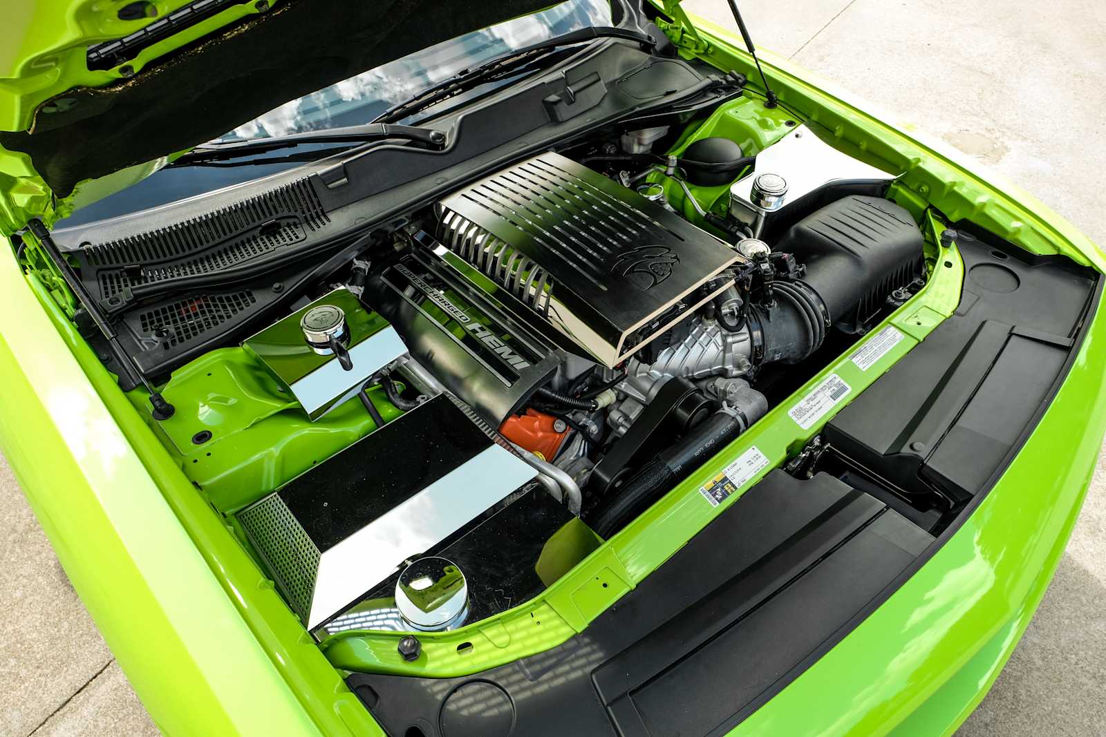 2015 Dodge Challenger SRT - Photo 41