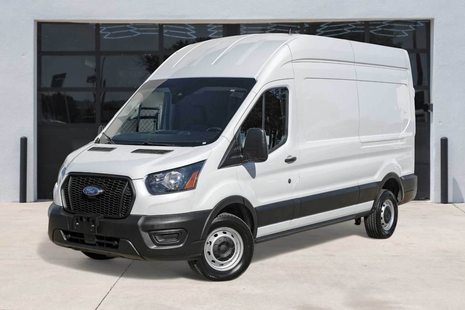 2023 Ford Transit Van Base's photo