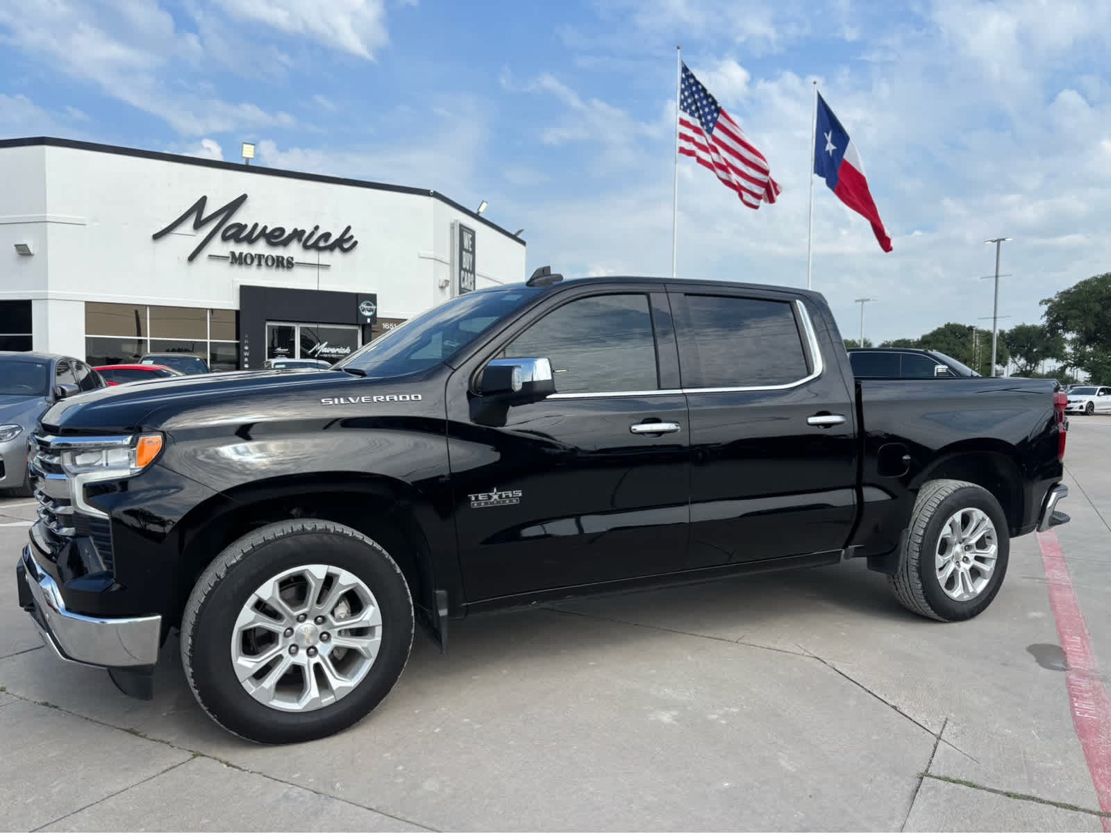 2022 Chevrolet Silverado 1500 LTZ Crew Cab Short Box's photo