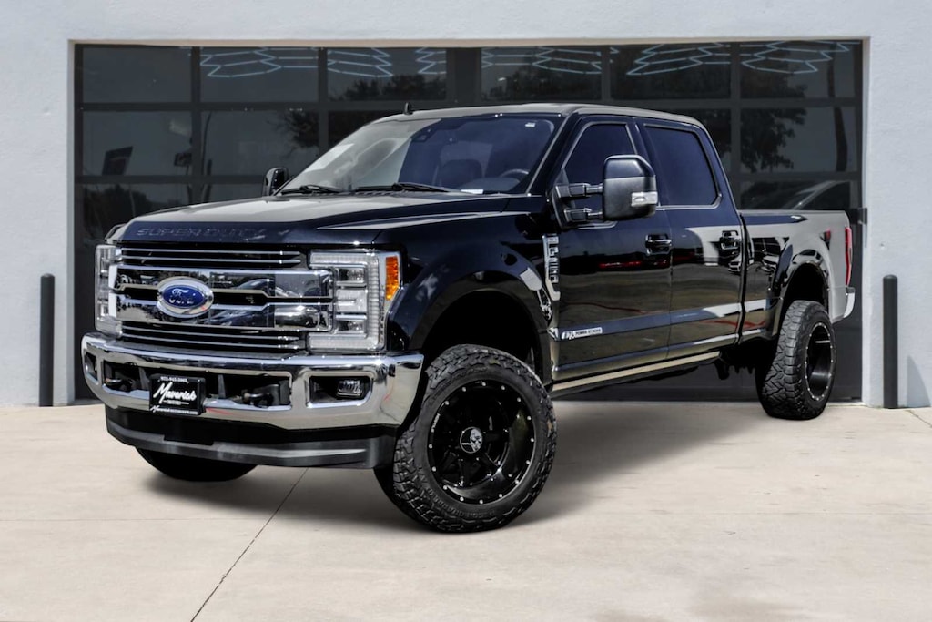 Used 2019 Ford Super Duty F-250 SRW Lariat 4WD Crew Cab 6.75 Box Truck