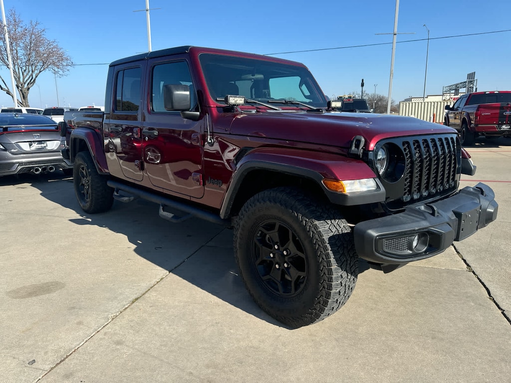 Used 2021 Jeep Gladiator Willys 4x4 Truck
