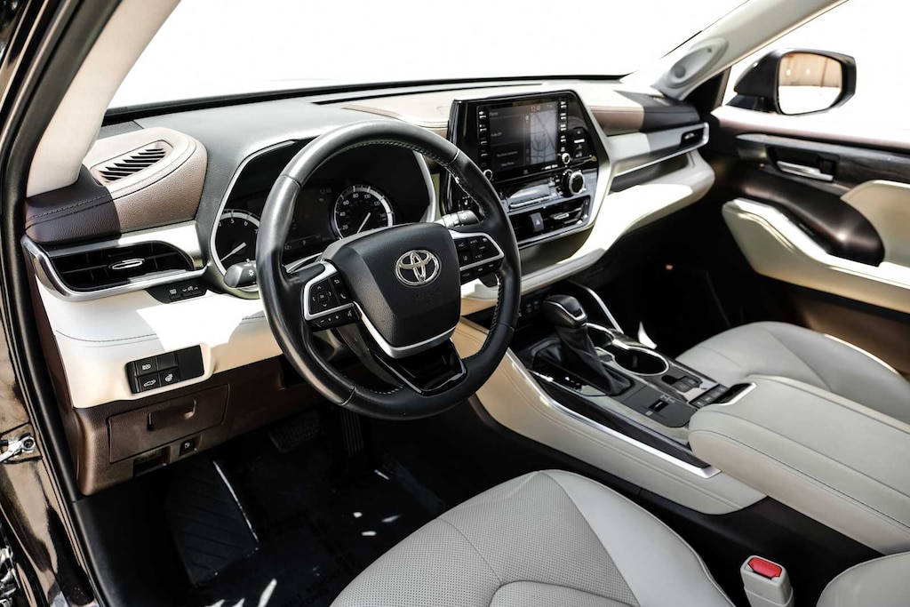 Used 2022 Toyota Highlander Limited SUV