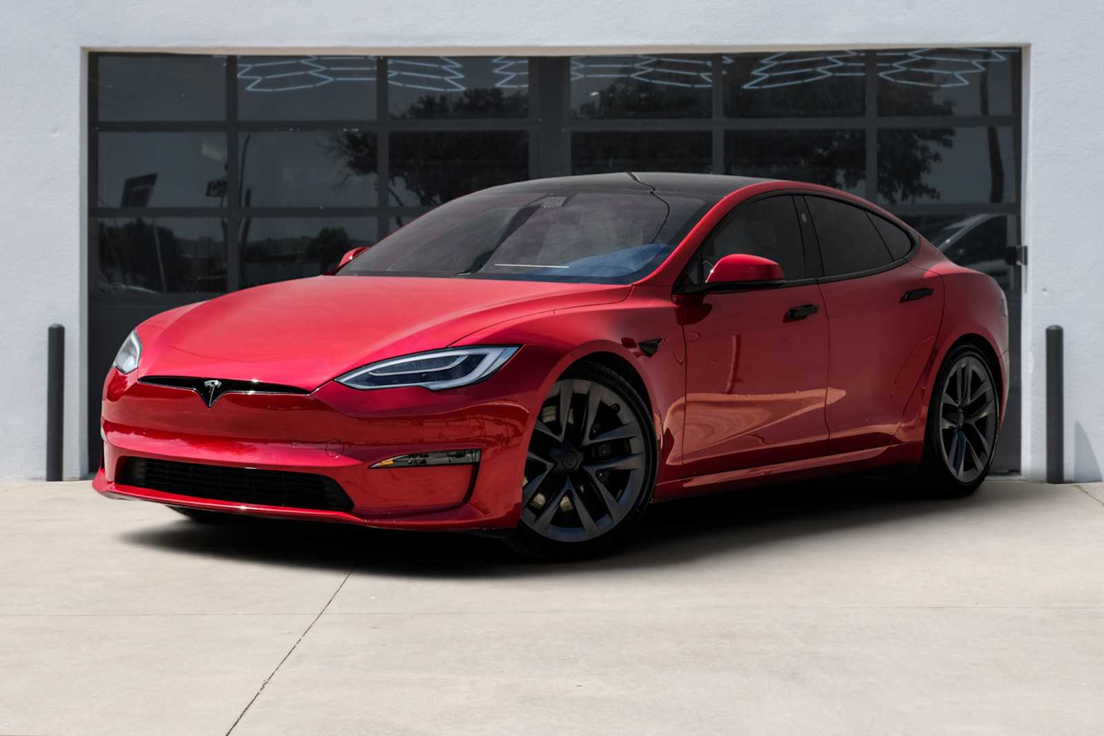 2021 Tesla Model S Plaid's photo