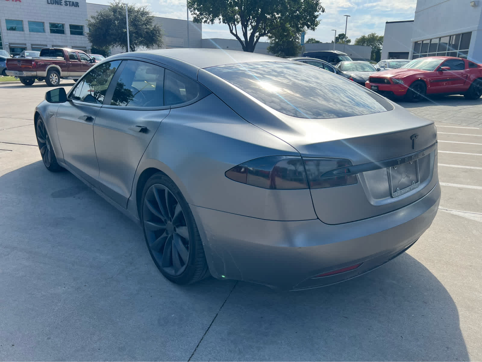 2016 Tesla Model S 70D photo 2