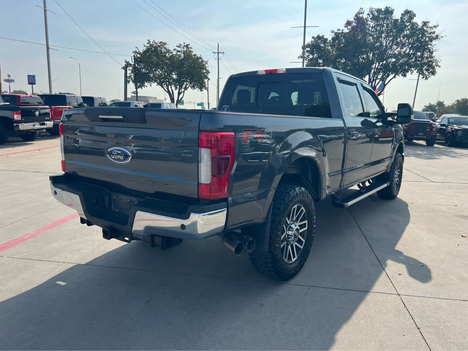 2019 Ford F-250 Lariat photo 2