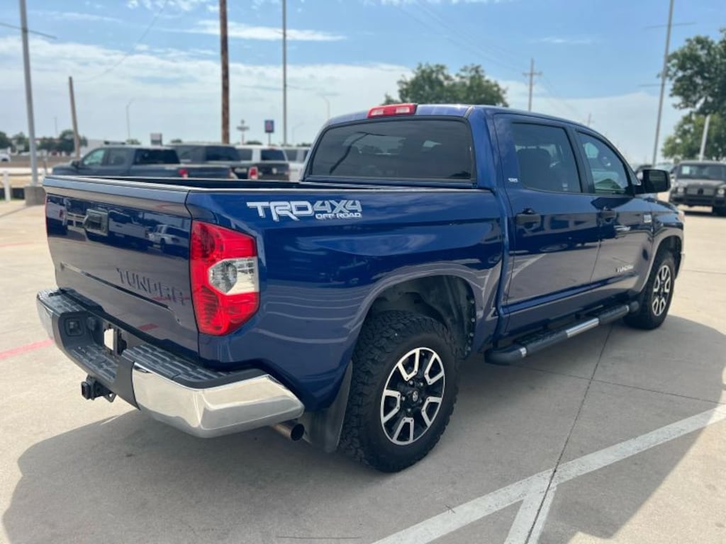 Used 2014 Toyota Tundra SR5 Crewmax 5.7L FFV V8 6-Spd AT CrewMax 5.7L FFV V8 6-Spd AT